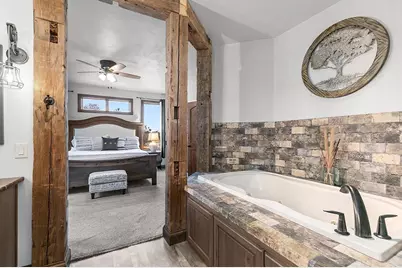 E9588 Mulroy Road, Mukwa, WI 54961 - Photo 17