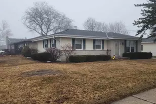 736 Sydney Dr, Racine, WI 53402 - Photo 1