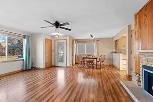 138 Hazel St, Neenah, WI 54956 - Photo 3