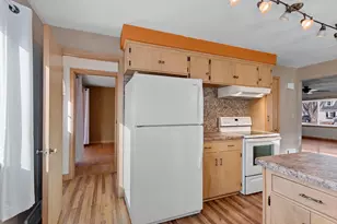 138 Hazel St, Neenah, WI 54956 - Photo 13