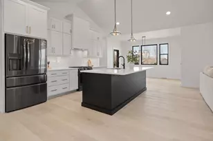 3379 Glendale Ave, Green Bay, WI 54313 - Photo 5