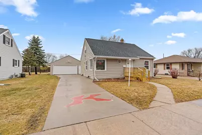 344 S Karlyn Street, Kimberly, WI 54136 - Photo 1