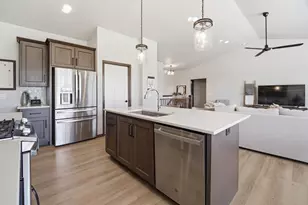 2875 E Turquoise Ln, Appleton, WI 54913 - Photo 13