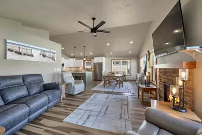 3865 Meunier Lane, Green Bay, WI 54311 - Photo 5