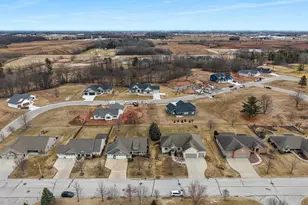 345 Crosswinds Ln, Green Bay, WI 54311 - Photo 61