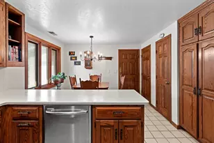 1543 Rustic Ridge Ct, Green Bay, WI 54311 - Photo 7