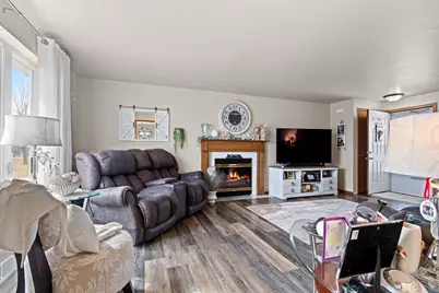 2822 Aquarius Road, Green Bay, WI 54311 - Photo 5