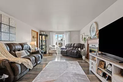 2822 Aquarius Road, Green Bay, WI 54311 - Photo 3