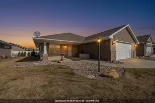 3865 Meunier Ln, Green Bay, WI 54311 - Photo 1