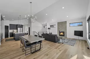 396 Aldon Cir, Green Bay, WI 54304 - Photo 15