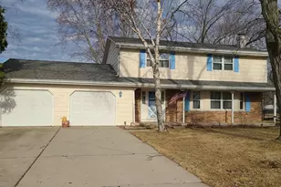 3642 Glenbrooke Ln, Green Bay, WI 54301 - Photo 1