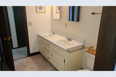 3642 Glenbrooke Lane, Green Bay, WI 54301 - Photo 21