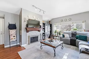 2526 S Webster Ave, Green Bay, WI 54301 - Photo 5