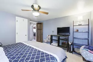 2526 S Webster Ave, Green Bay, WI 54301 - Photo 11