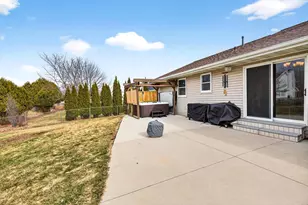 2425 Royal Bay Ridge Rd, New Franken, WI 54229 - Photo 45