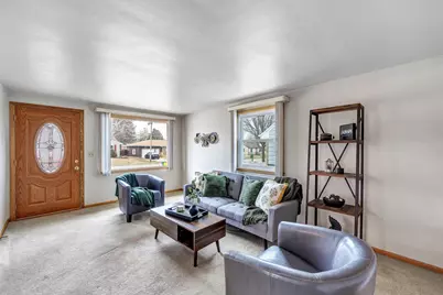 1267 Roscoe Street, Green Bay, WI 54304 - Photo 3