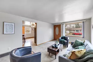 1267 Roscoe St, Green Bay, WI 54304 - Photo 5