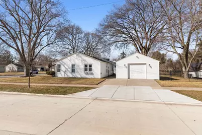 516 Winnebago Heights, Neenah, WI 54956 - Photo 13