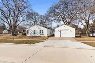 516 Winnebago Heights, Neenah, WI 54956 - Photo 13