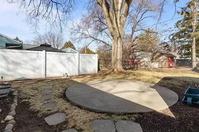 516 Winnebago Heights, Neenah, WI 54956 - Photo 9