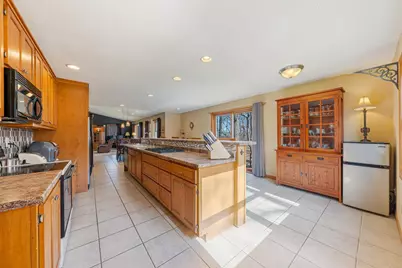 2190 Carleton Avenue, Appleton, WI 54915 - Photo 31