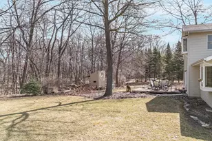 2190 Carleton Ave, Appleton, WI 54915 - Photo 5