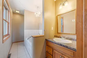 2190 Carleton Ave, Appleton, WI 54915 - Photo 35