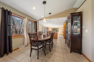 2190 Carleton Ave, Appleton, WI 54915 - Photo 25