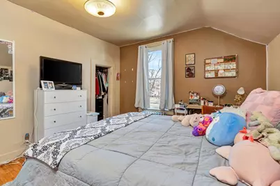 514 W Irving Avenue, Oshkosh, WI 54901 - Photo 23