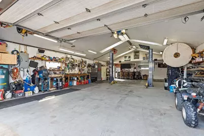 2402 S Madison Street, Appleton, WI 54915 - Photo 7