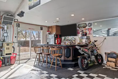 2402 S Madison Street, Appleton, WI 54915 - Photo 9