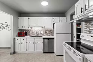 2964 Mossy Oak Cir, Green Bay, WI 54311 - Photo 7