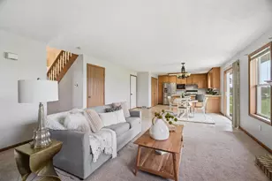 N9678 Hopfensperger Rd, Appleton, WI 54915 - Photo 5