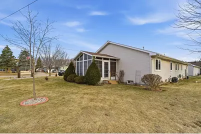 1399 W South Park Avenue, Oshkosh, WI 54902 - Photo 19