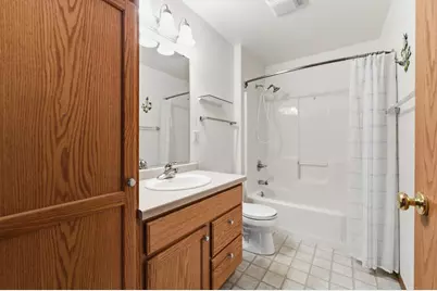 1399 W South Park Avenue, Oshkosh, WI 54902 - Photo 9