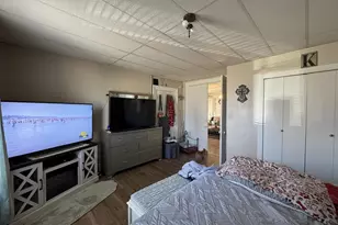 615 Mt Vernon St, Oshkosh, WI 54901 - Photo 13