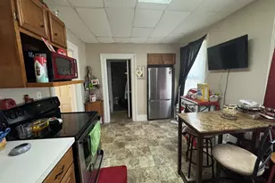 615 Mt Vernon St, Oshkosh, WI 54901 - Photo 7