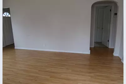 1001 8th Street, Green Bay, WI 54304 - Photo 3