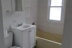 1001 8th St, Green Bay, WI 54304 - Photo 9