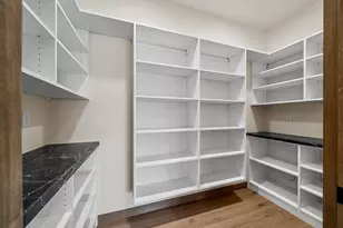 4001 Antwerp Ave, Howard, WI 54313 - Photo 13