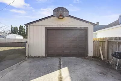 2111 Hamilton Street, Manitowoc, WI 54220 - Photo 35