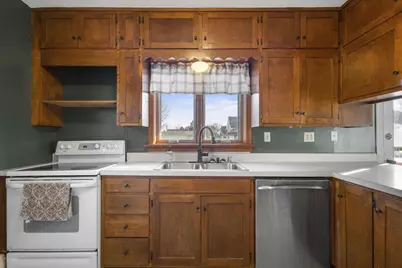 2111 Hamilton Street, Manitowoc, WI 54220 - Photo 17