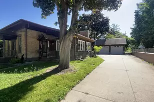 208 N Capron St, Berlin, WI 54923 - Photo 1