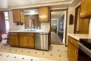 208 N Capron St, Berlin, WI 54923 - Photo 9