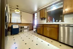 208 N Capron St, Berlin, WI 54923 - Photo 5