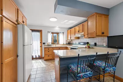 1525 N Clark Street, Appleton, WI 54911 - Photo 9