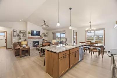 2215 E Honeygold Court, Appleton, WI 54913 - Photo 7