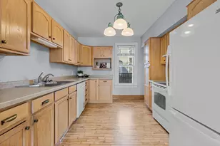 303 E McKinley St, Appleton, WI 54915 - Photo 11