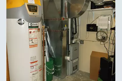 1515 Planeview Drive, Oshkosh, WI 54904 - Photo 15