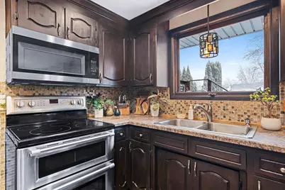 2578 Vicki Lane, Green Bay, WI 54311 - Photo 13